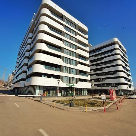 Super Apartments Near Airport With Shop & Free Parking Jászvásár Kültér fotó