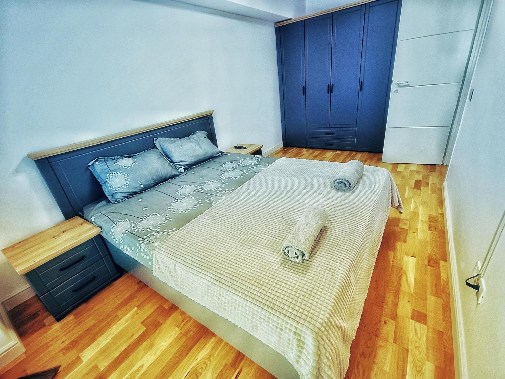 Super Apartments Near Airport With Shop & Free Parking Jászvásár Kültér fotó